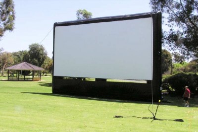 Mobile outdoor movies